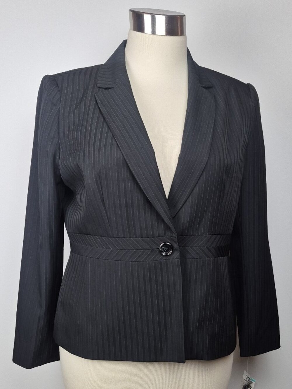 Evan Picone Black on Black Pinstripe Pant Suit Size 16p - New With Tags